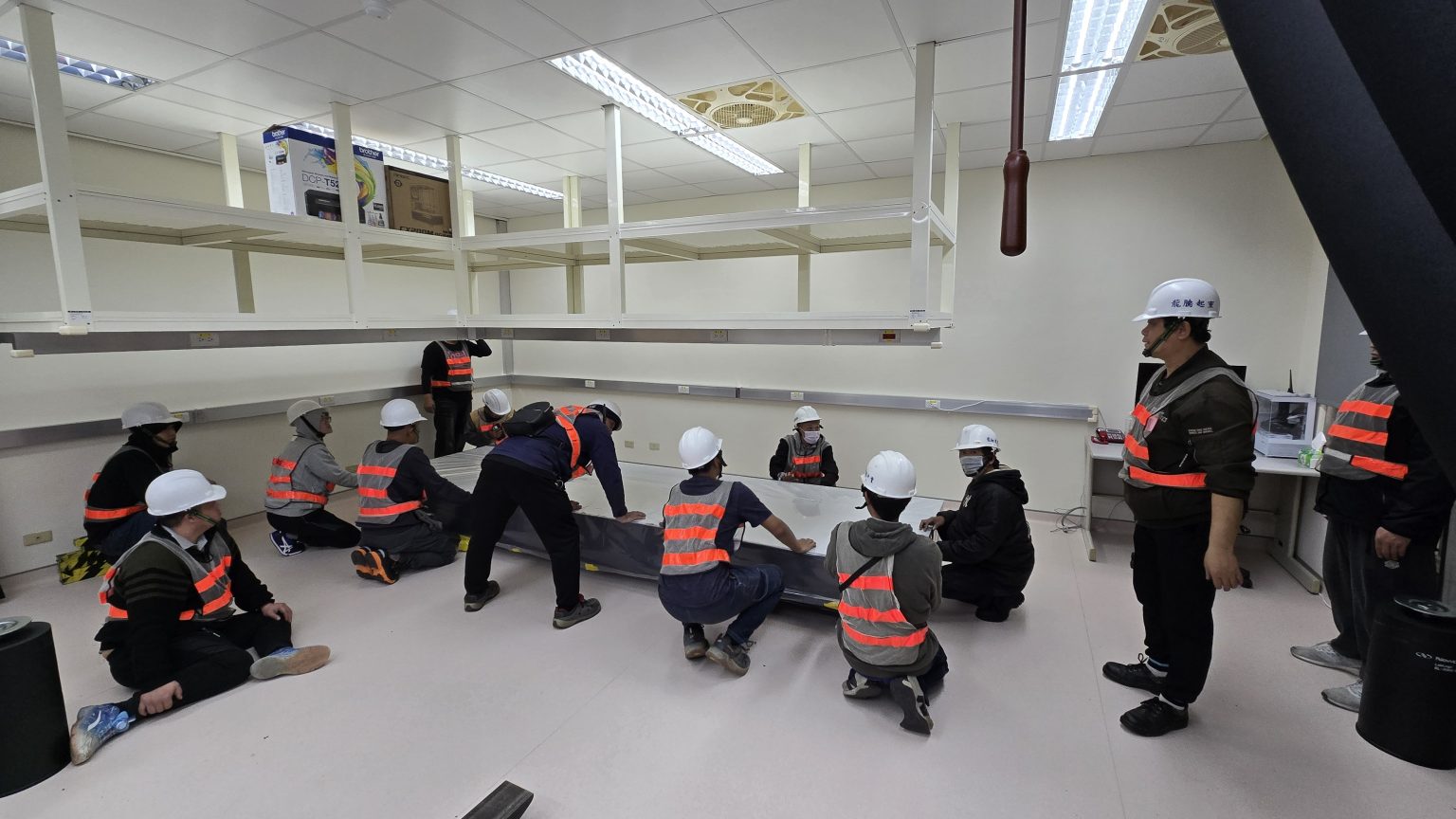2025/02/27 Optical Table Installation